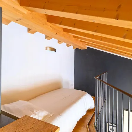 Ca' Mantoet - Loft, 2 Bedrooms & Terrace Apartment Valdobbiadene